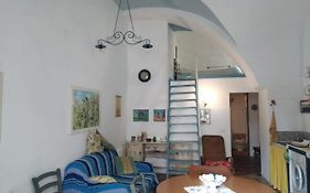 Nika La Blu